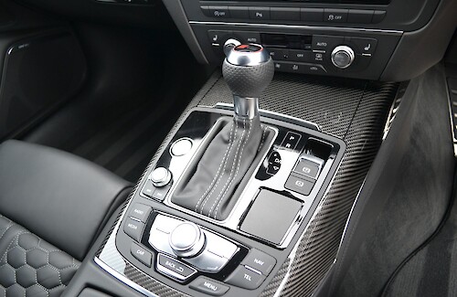 2013/13 Audi RS6 Avant 33...