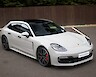 2018/18 Porsche Panamera Turbo Sport Turismo 1