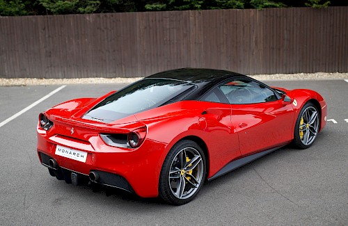 2017/17 Ferrari 488GTB 9...