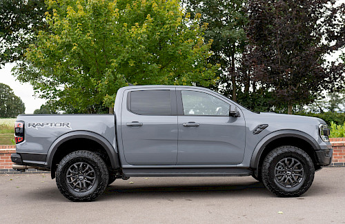 2023/73 Ford Ranger Raptor 10...