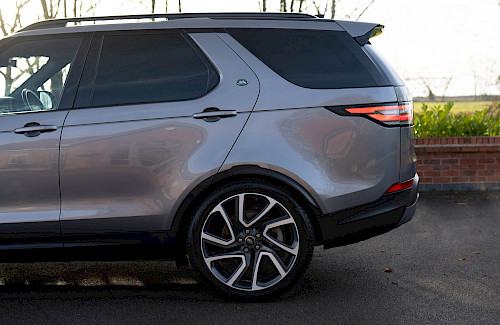 2020/70 Land Rover Discovery HSE SD6 Commercial 17...
