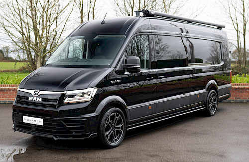 2023/23 MAN TGE 3.180 LION XS by AB Race Cruisers 5...