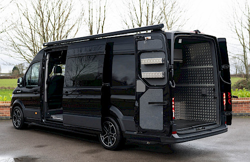 2023/23 MAN TGE 3.180 LION XS by AB Race Cruisers 10...