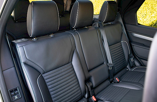 2021/21 Land Rover Discovery HSE D300 R-Dynamic 36...