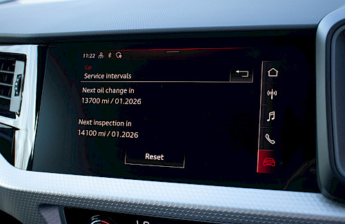 2021/71 Audi A1 35 TFSI Black Edition S-Tronic 54...
