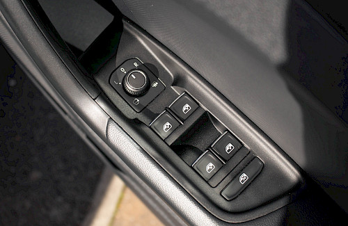 2021/71 Audi A1 35 TFSI Black Edition S-Tronic 59...