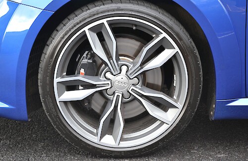 2015/65 Audi TTS Roadster 2.0TFSI quattro S-Tronic 310ps 9...