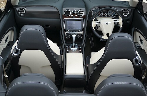 2013/13 Bentley GTC 4.0 V8 Milliner Driving specification 13...