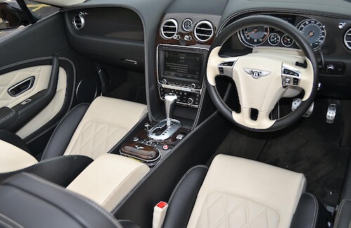 2013/13 Bentley GTC 4.0 V8 Milliner Driving specification 12...