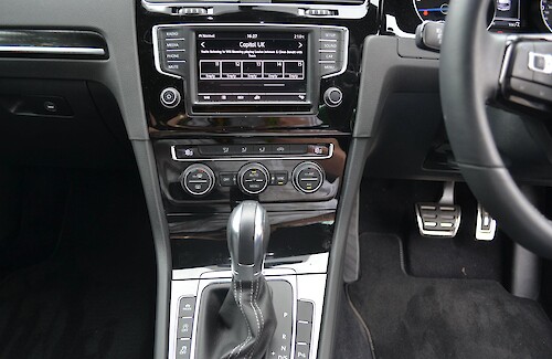 2016/16 VW Golf R DSG 5 Door 17...