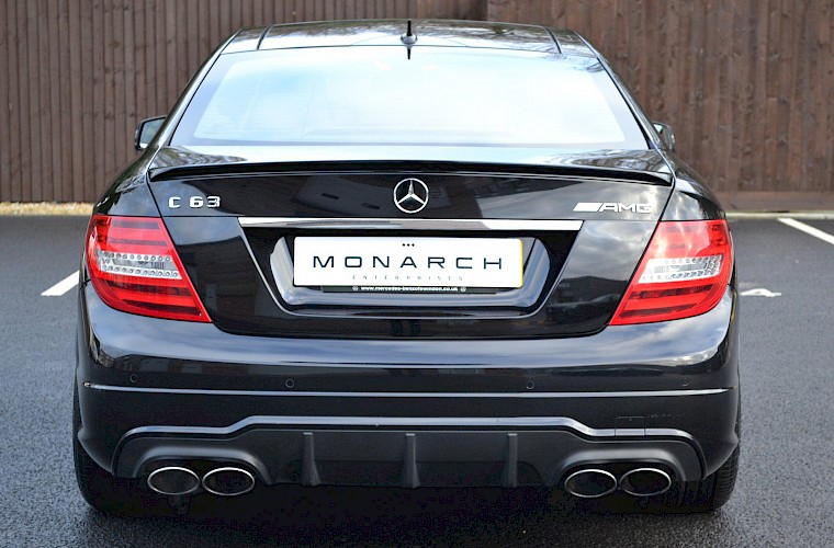 2014/64 Mercedes-Benz C63 AMG Coupe 8
