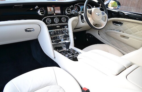 2014/63 Bentley Mulsanne Mulliner Driving specification 18...