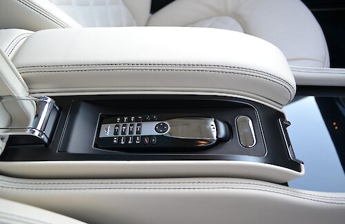 2014/63 Bentley Mulsanne Mulliner Driving specification 38...