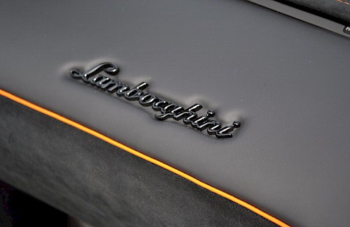 2017/17 Lamborghini Aventador LP750-4 SV Roadster 48...