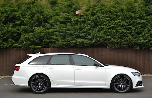 2013/13 Audi RS6 Avant 10...