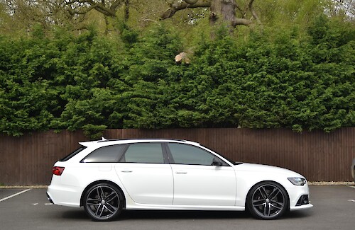 2013/13 Audi RS6 Avant 9...