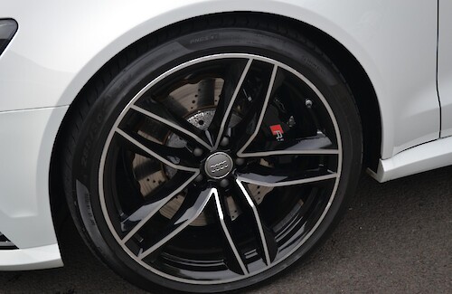 2013/13 Audi RS6 Avant 19...