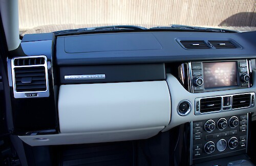 2012/12 Range Rover Westminster TDV8 33...