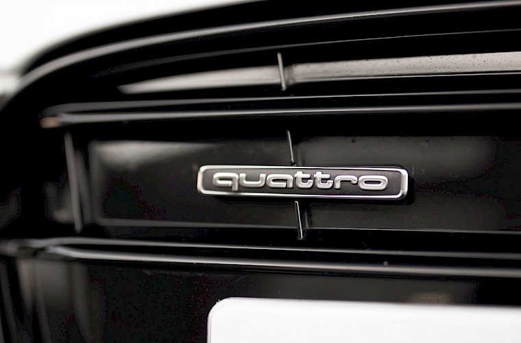 2015/15 Audi R8 V8 S-Tronic Spyder 25