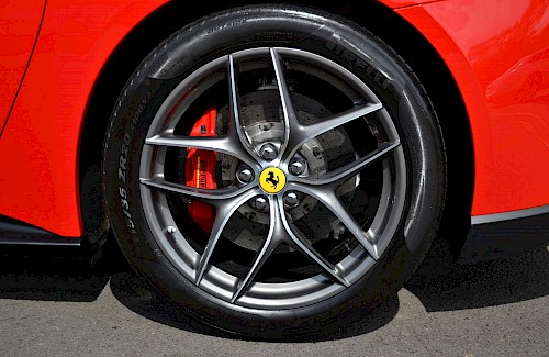 2015/15 Ferrari F12 Berlinetta 21...