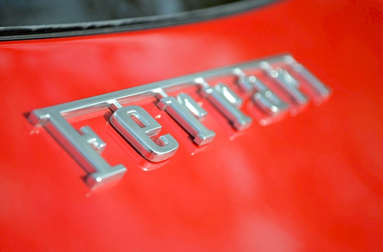 2015/15 Ferrari F12 Berlinetta 25