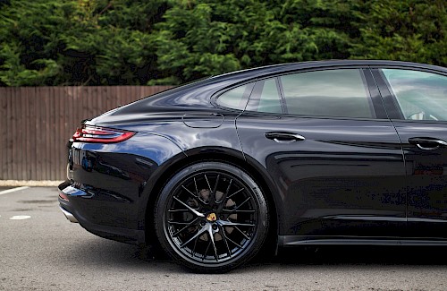 2016/66 Porsche Panamera 4S Diesel 17...