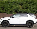 2018/67 Land Rover Discovery Sport 2.0 TD4 180 HSE Black 12