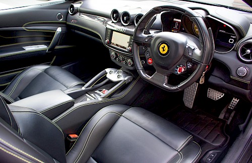 2014/64 Ferrari FF 25...