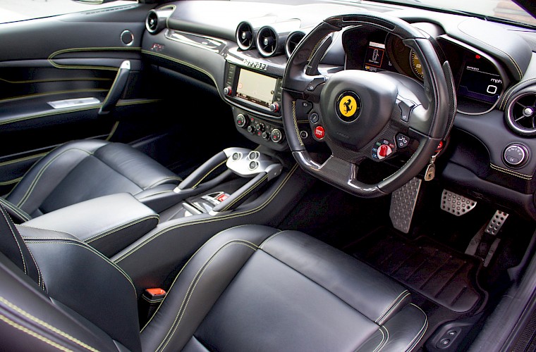 2014/64 Ferrari FF 25
