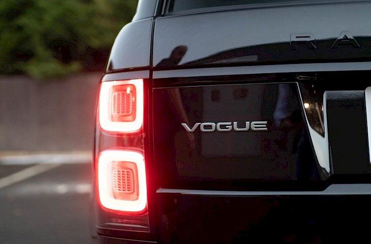 2019/19 Range Rover Vogue SDV6 20