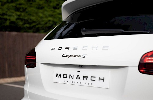 2016/66 Porsche Cayenne S V8 20...