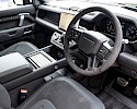 2021/21 Land Rover Defender 110 V8 28