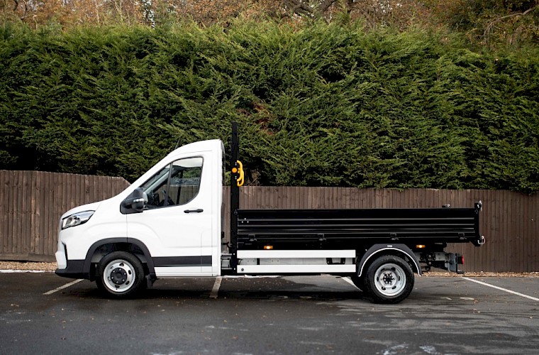 2021/71 Maxus Deliver 9 MWB 2.0TDCI Chassis Cab 150ps with King Steel Tipper Body 14