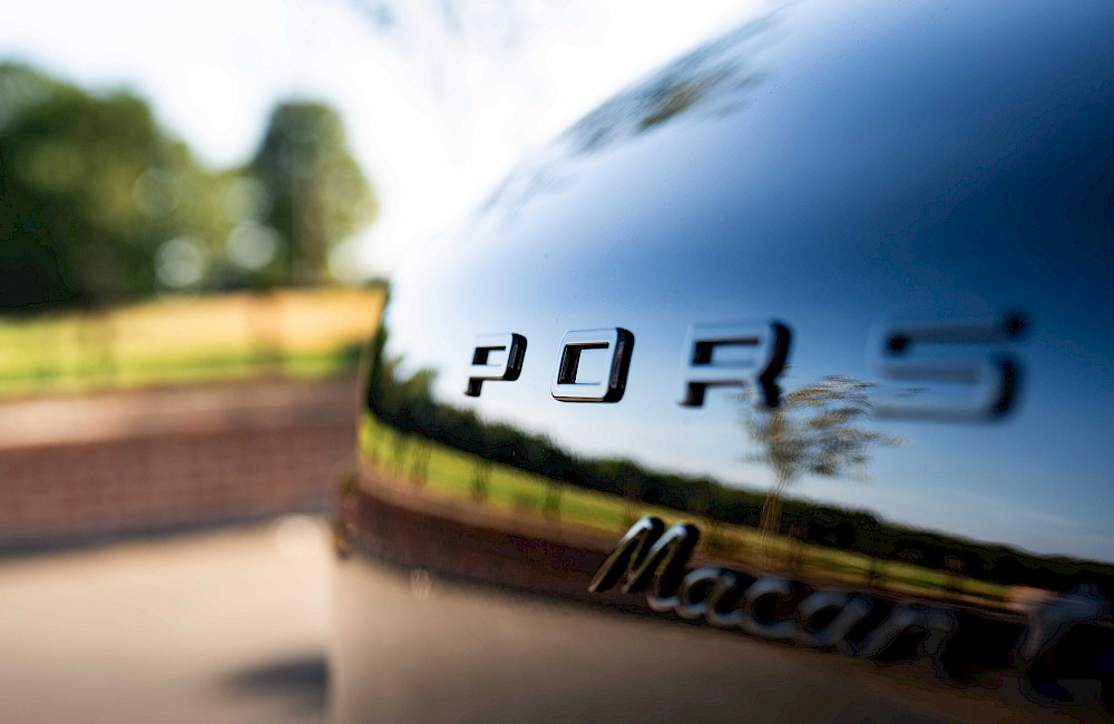 2018/67 Porsche Macan Turbo 23