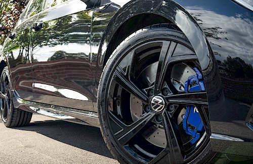 2022/22 Volkswagen Golf R 23...