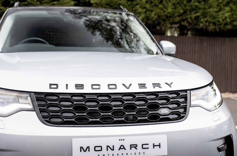 2021/21 Land Rover Discovery SE D300 Commercial 21