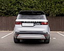 2021/21 Land Rover Discovery SE D300 Commercial 23