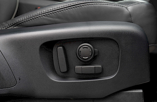 2020/70 Land Rover Discovery HSE SDV6 74...