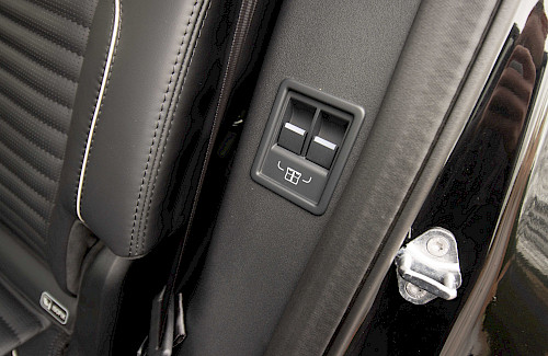 2020/70 Land Rover Discovery HSE SDV6 39...