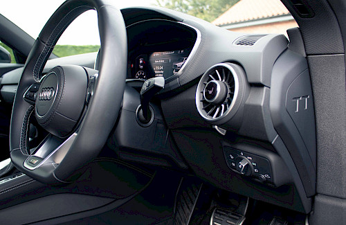 2017/67 Audi TTS Black Edition Quattro 39...