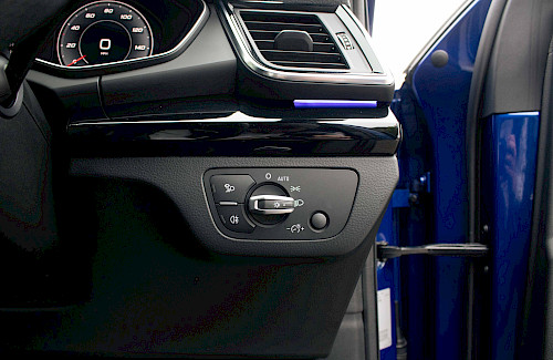 2021/71 Audi Q5 40 TDI Edition 1 37...