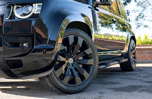 2023/23 Land Rover Defender 110 D300 HSE X-Dynamic with Urban Extras 23...
