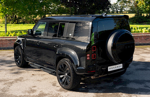 2023/23 Land Rover Defender 110 D300 HSE X-Dynamic with Urban Extras 11...