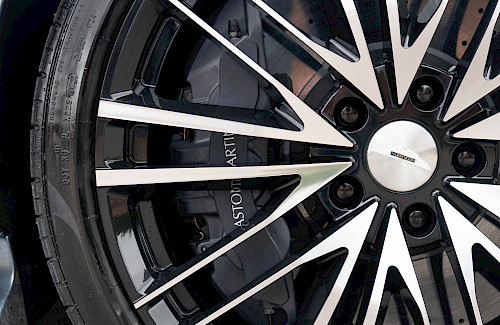 2020/70 Aston Martin DBS Superleggera 32...