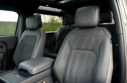 2021/71 Land Rover Defender URBAN 90 V8 Carpathian Edition 49...