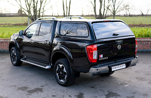 2021/71 Nissan Navara Tekna 2.3 DCI Black 7...