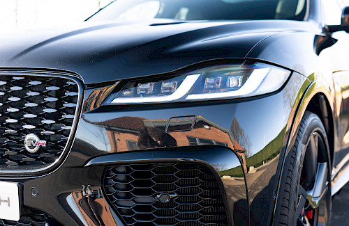 2022/22 Jaguar F-Pace SVR 14...