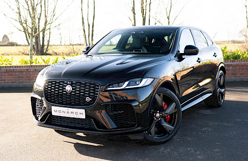 2022/22 Jaguar F-Pace SVR 5...