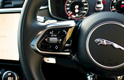 2022/22 Jaguar F-Pace SVR 49...
