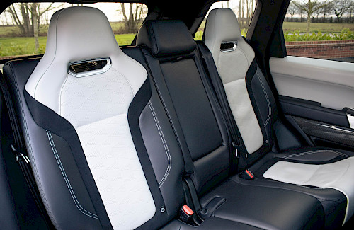 2018/68 Range Rover Sport SVR 42...